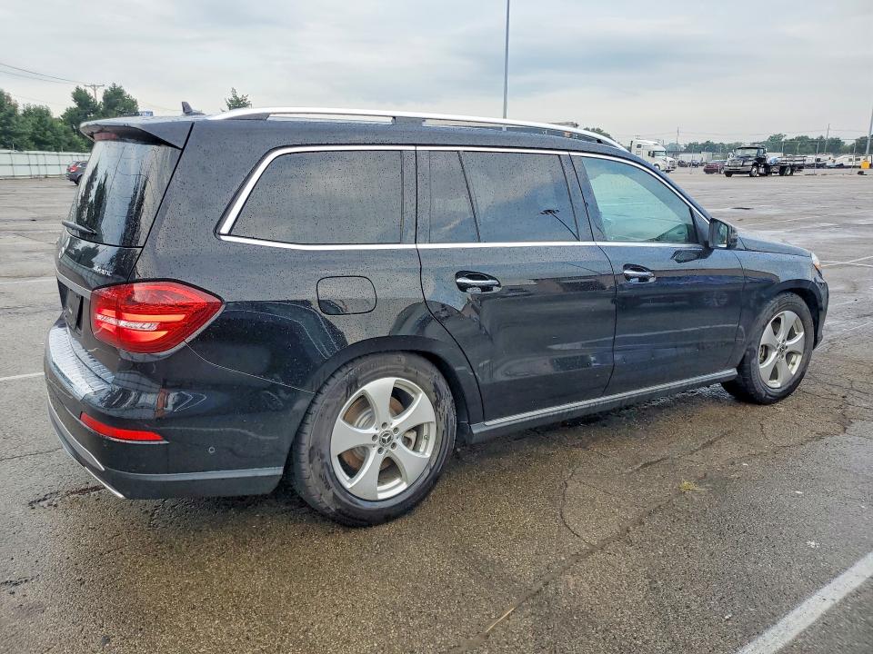 Photo 3 from auction – 2018 MERCEDES-BENZ GLS with VIN 4JGDF6EE6JB028507