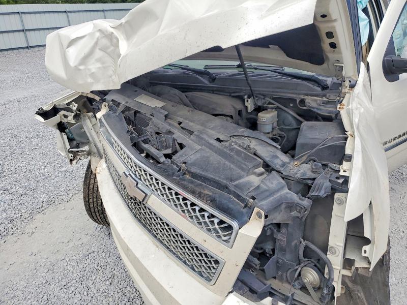 Photo 12 from auction – 2010 CHEVROLET SUBURBAN with VIN 1GNUCKE04AR281933