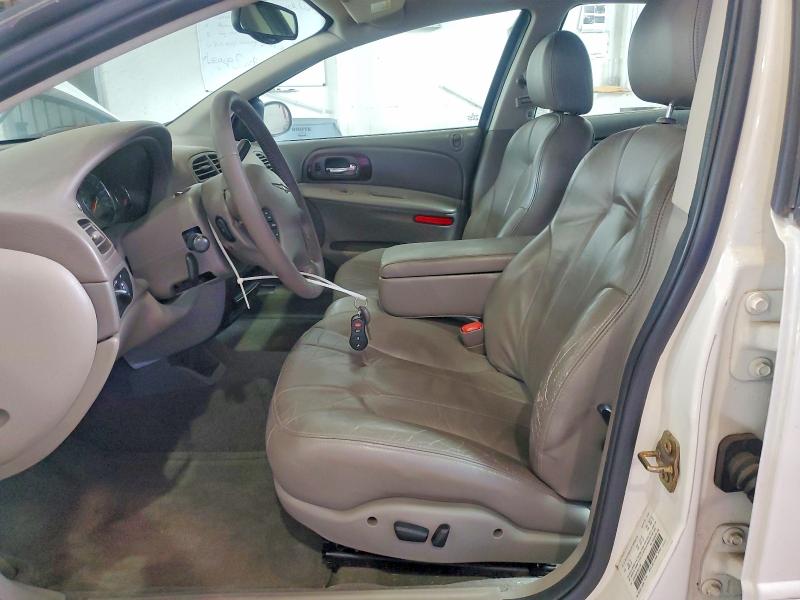 Photo 7 from auction – 2003 CHRYSLER CONCORDE with VIN 2C3HD36M73H517738