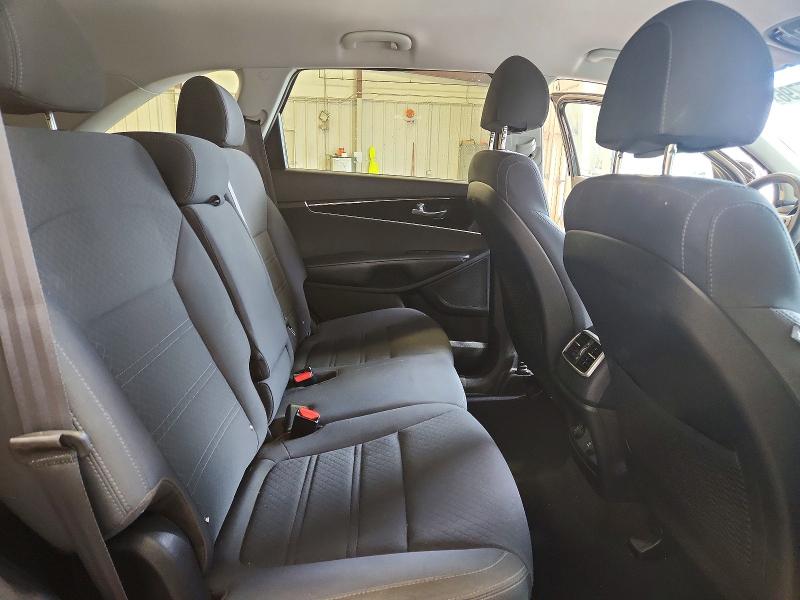 Photo 11 from auction – 2018 KIA SORENTO with VIN 5XYPG4A35JG359222