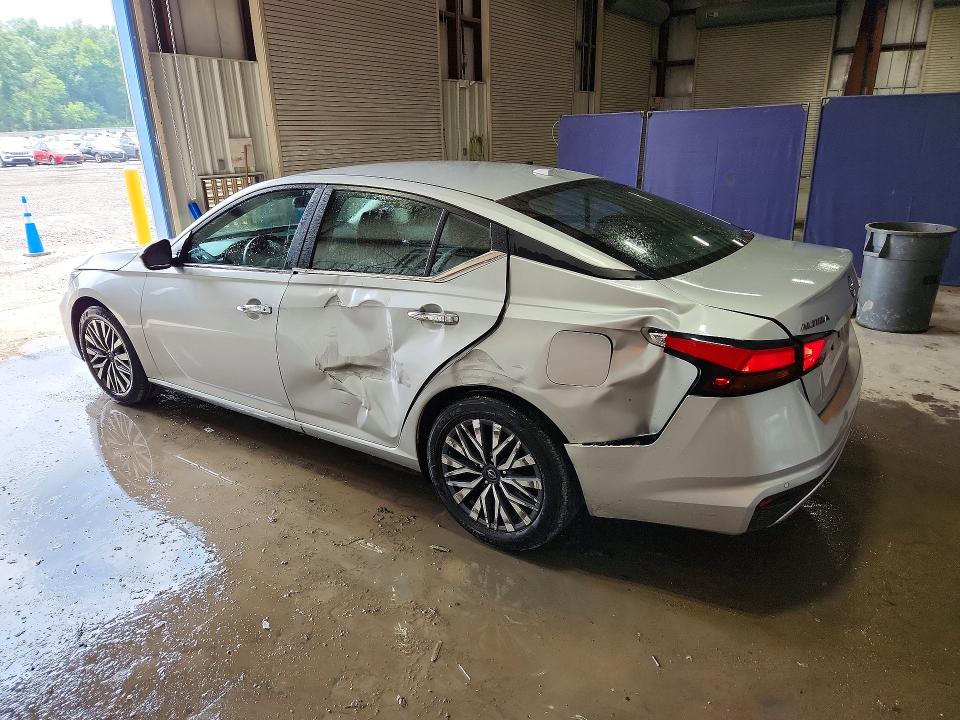 Photo 2 from auction – 2025 NISSAN ALTIMA with VIN 1N4BL4DV3SN403673