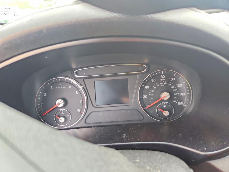 Photo 9 from auction – 2017 KIA SORENTO with VIN 5XYPG4A39HG300037