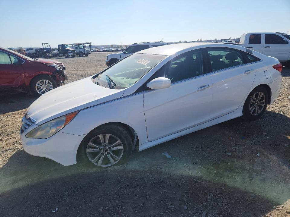 HYUNDAI SONATA 2014 with VIN 5NPEB4AC3EH868374 - Photo from auction
