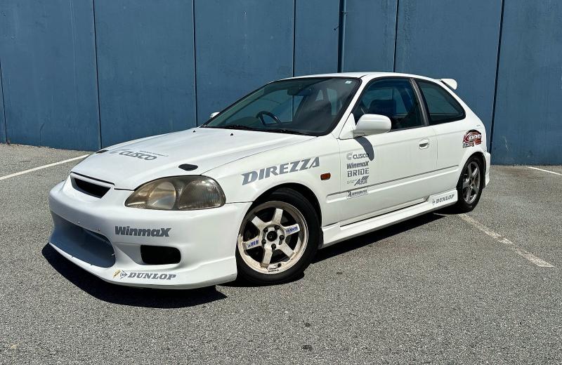 Photo 2 from auction – 1997 HONDA CIVIC TYPE with VIN EK91002987