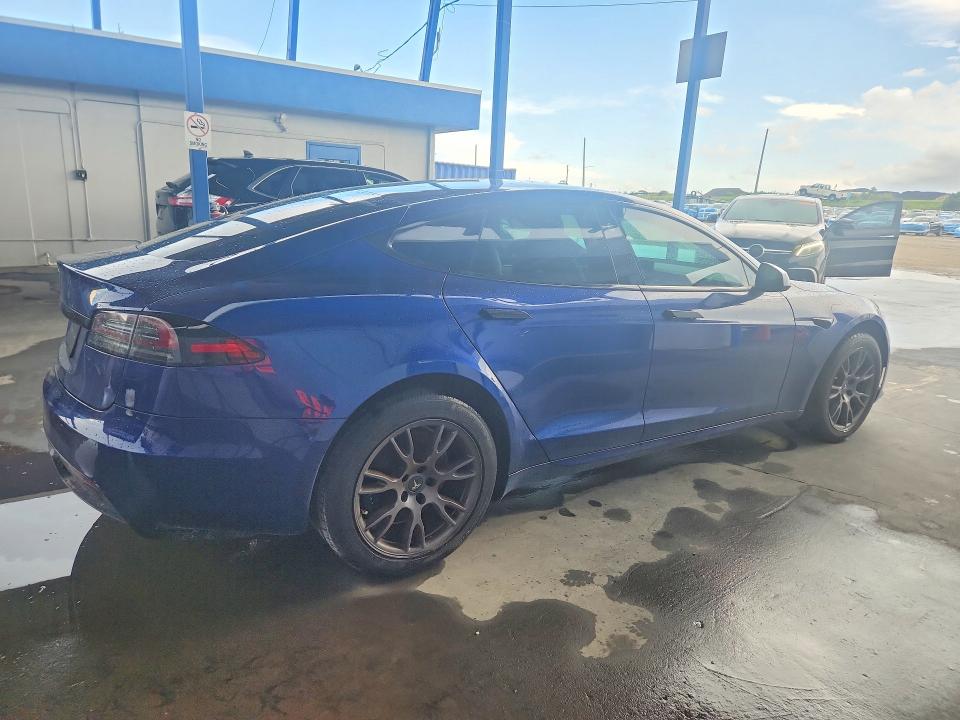 صورة رقم 3 من المزاد - 2022 TESLA MODEL S مع VIN 5YJSA1E55NF487978