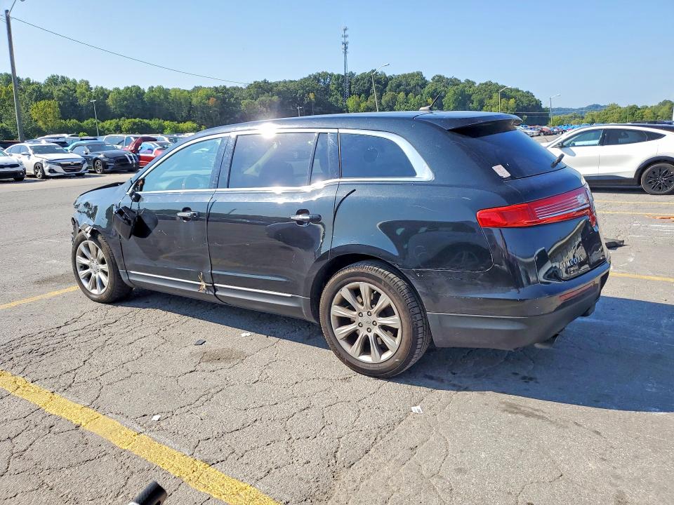 صورة رقم 2 من المزاد - 2013 LINCOLN MKT مع VIN 2LMHJ5AT5DBL57491