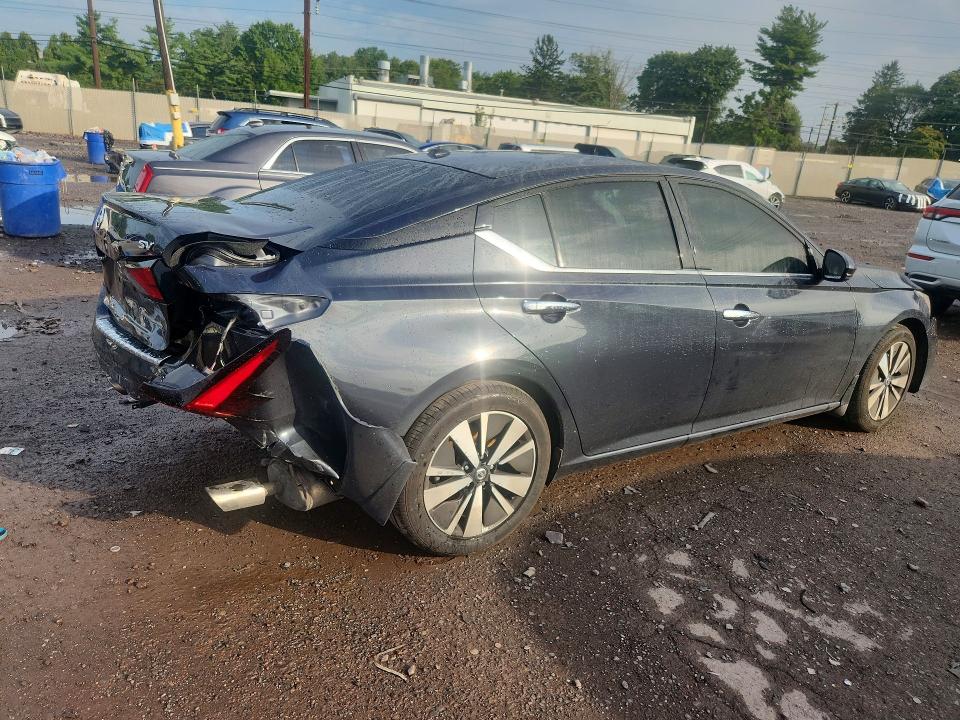 Photo 3 from auction – 2019 NISSAN ALTIMA with VIN 1N4BL4DV5KC164770