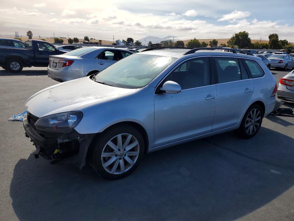 VOLKSWAGEN JETTA 2014 with VIN 3VWPL7AJ4EM627372 - Photo from auction
