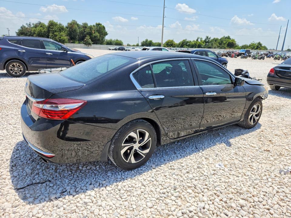 Photo 3 from auction – 2017 HONDA ACCORD with VIN 1HGCR2F33HA084824