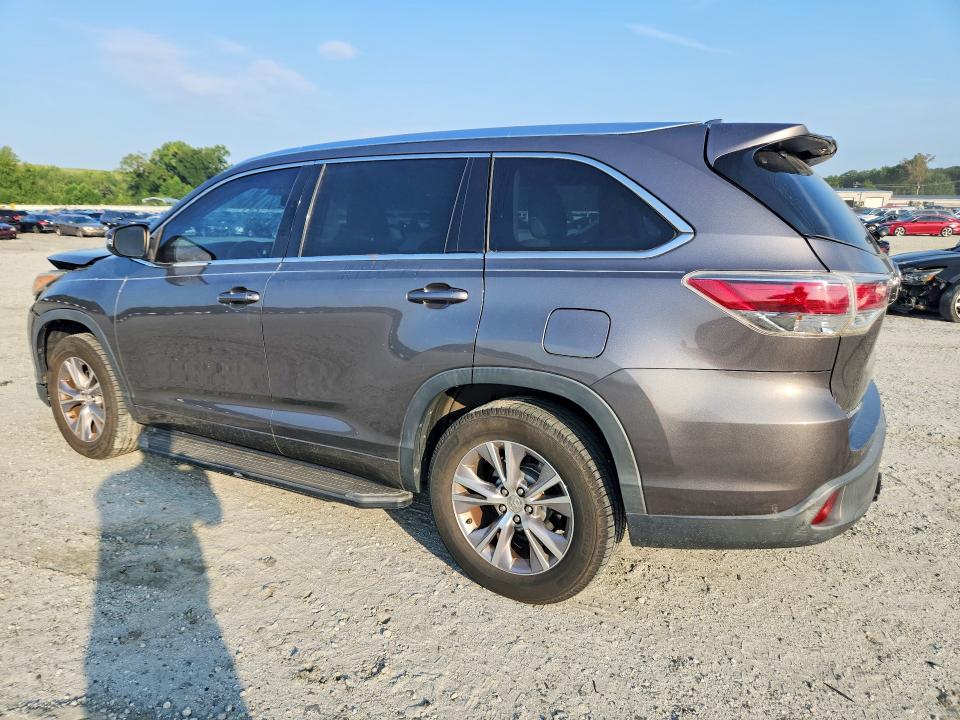 Photo 2 from auction – 2015 TOYOTA HIGHLANDER with VIN 5TDKKRFH4FS049776