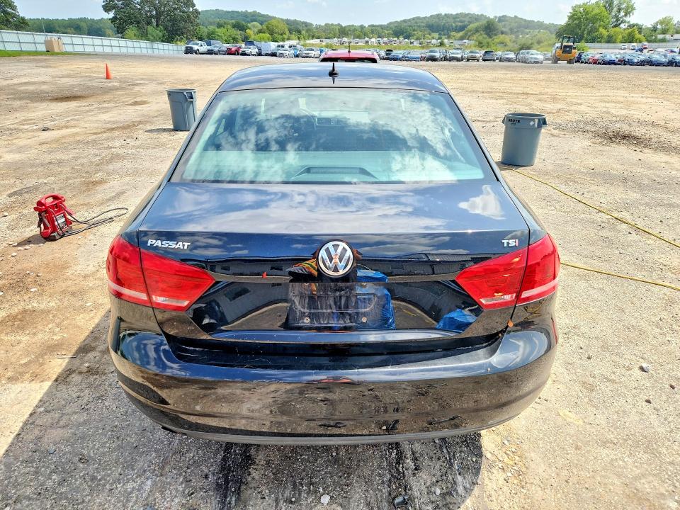 Photo 6 from auction – 2014 VOLKSWAGEN PASSAT with VIN 1VWAS7A30EC111540