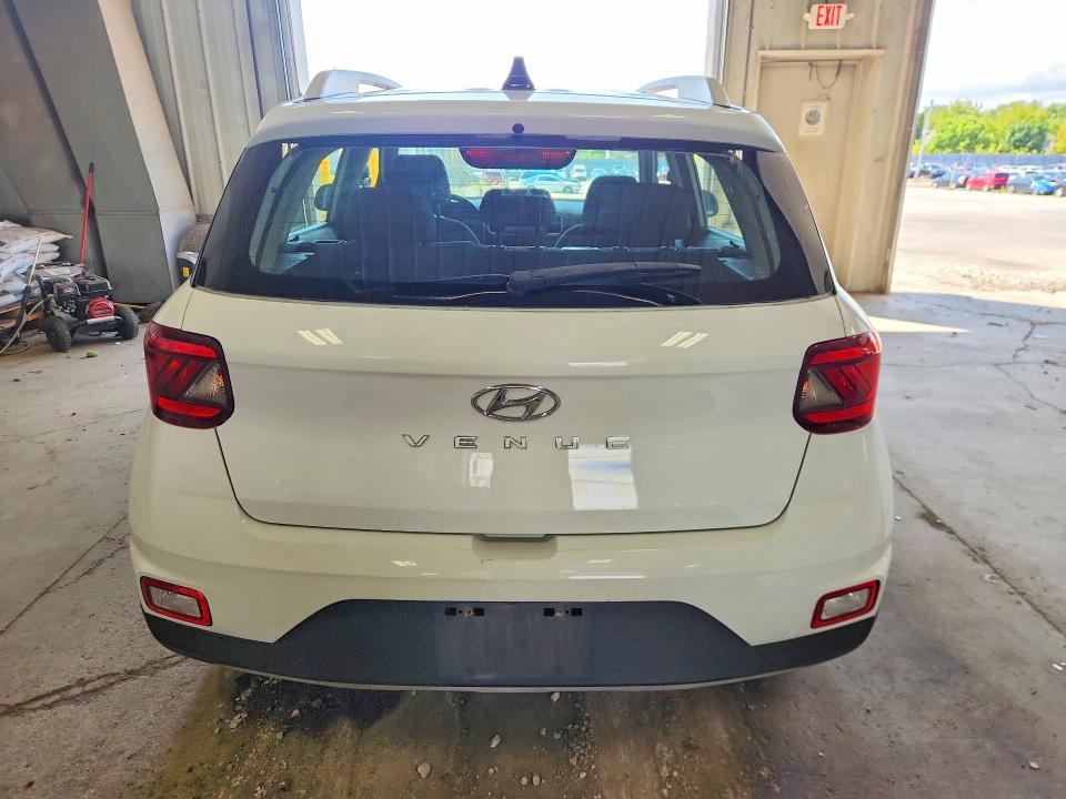 Photo 6 from auction – 2020 HYUNDAI VENUE with VIN KMHRC8A30LU019811