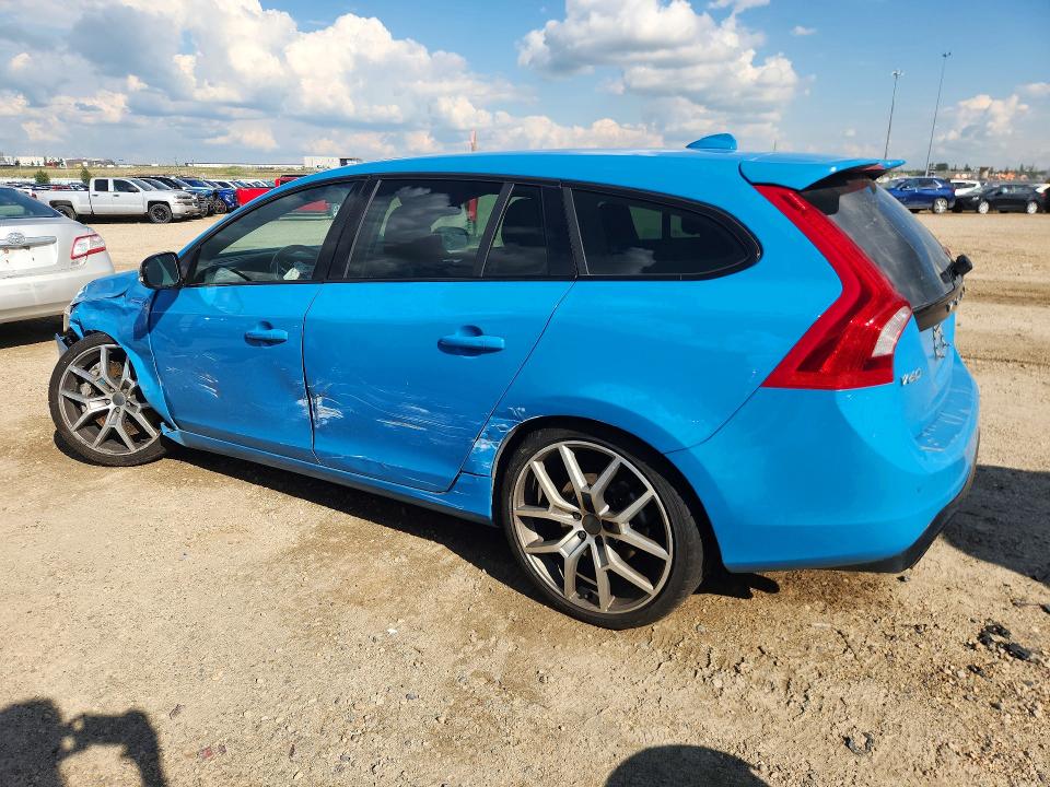 Photo 2 from auction – 2015 VOLVO V60 with VIN YV1A92SW4F1229818