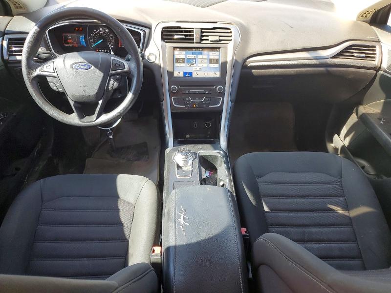 Photo 8 from auction – 2017 FORD FUSION with VIN 3FA6P0H78HR221922