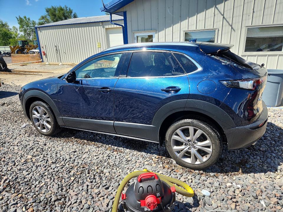 Photo 2 from auction – 2021 MAZDA CX-30 with VIN 3MVDMBDM2MM225651