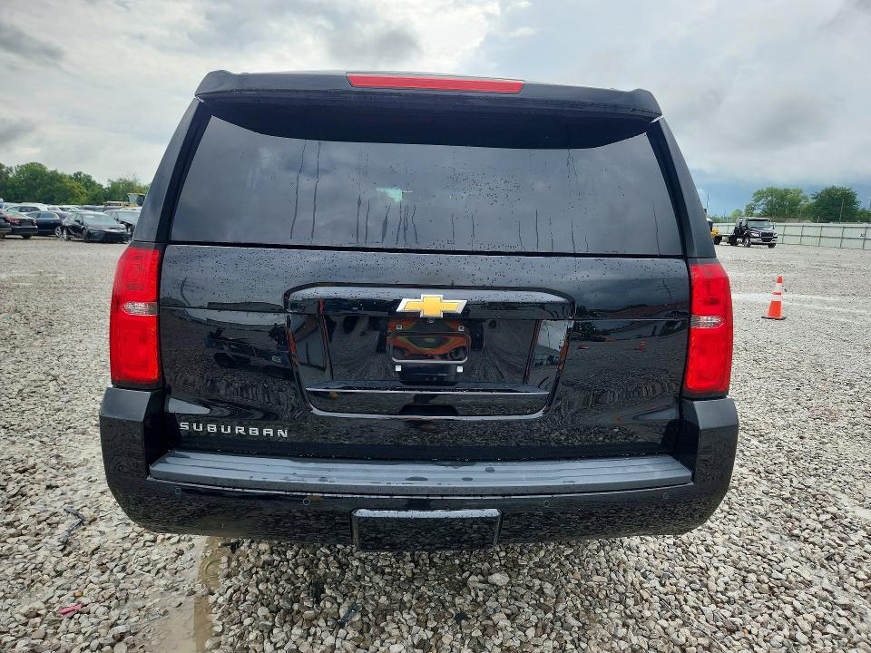 Photo 6 from auction – 2019 CHEVROLET SUBURBAN with VIN 1GNSKJKC3GR232105