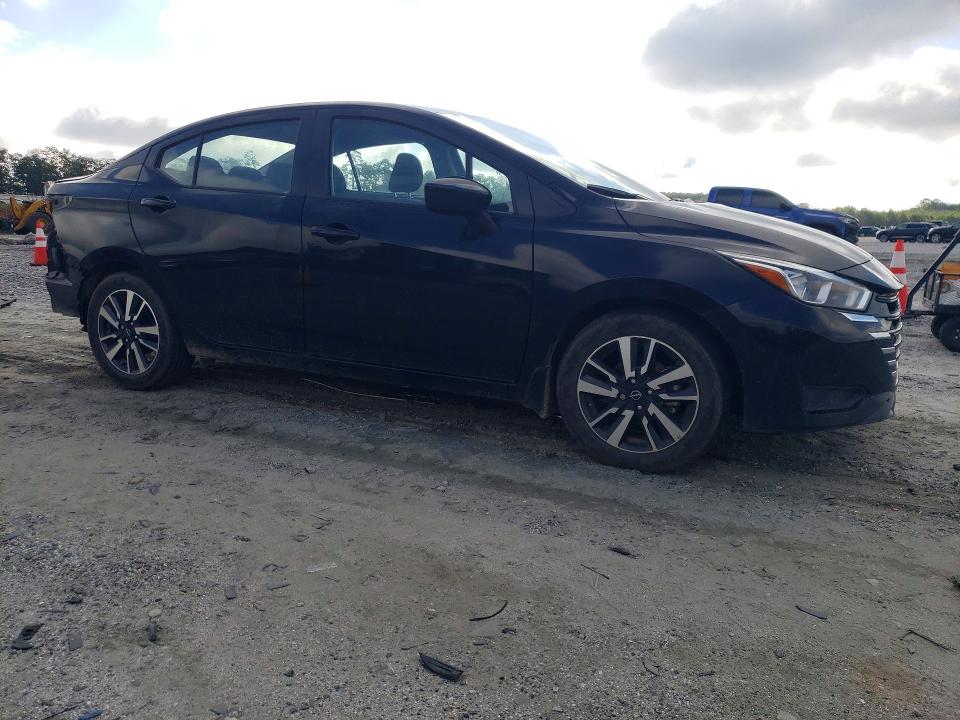 Zdjęcie 4 z aukcji – 2024 NISSAN VERSA z VIN 3N1CN8EV4RL924154
