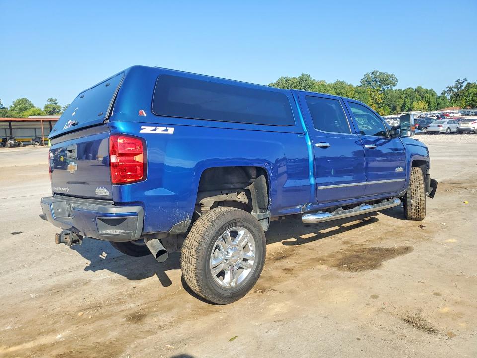 Photo 3 from auction – 2017 CHEVROLET SILVERADO with VIN 1GC1KXEY0HF199176