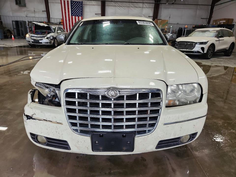 Photo 5 from auction – 2010 CHRYSLER 300 with VIN 2C3CA5CV4AH209533