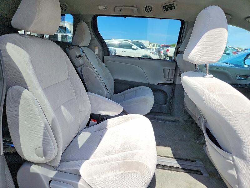 Photo 11 from auction – 2015 TOYOTA SIENNA with VIN 5TDKK3DC2FS532140