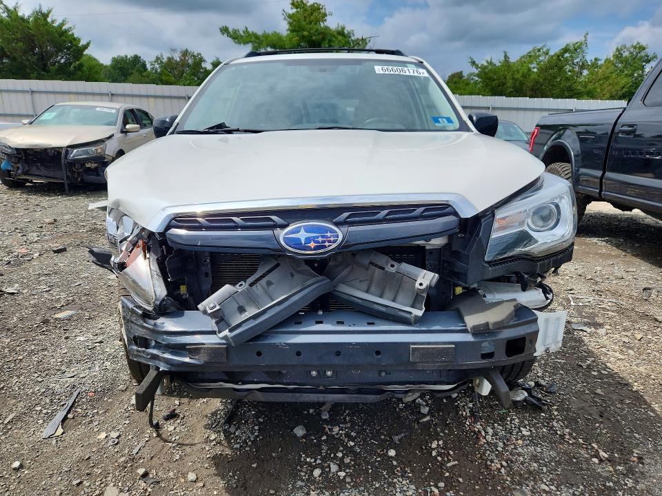 Photo 5 from auction – 2018 SUBARU FORESTER with VIN JF2SJAGCXJH576467