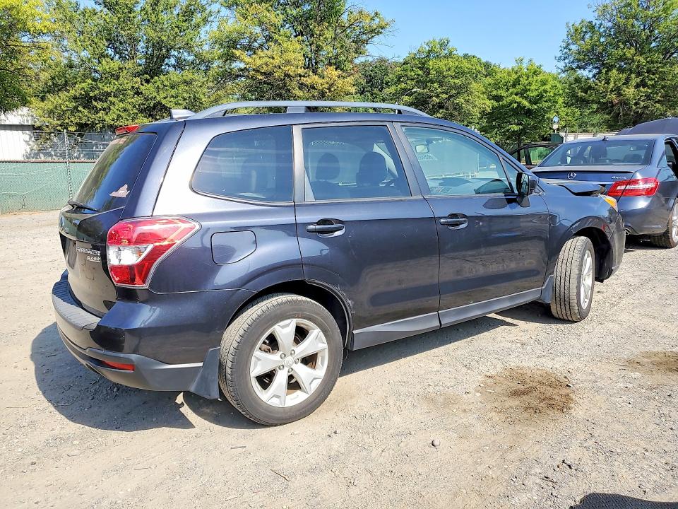 Photo 3 from auction – 2016 SUBARU FORESTER with VIN JF2SJADC0GH450132