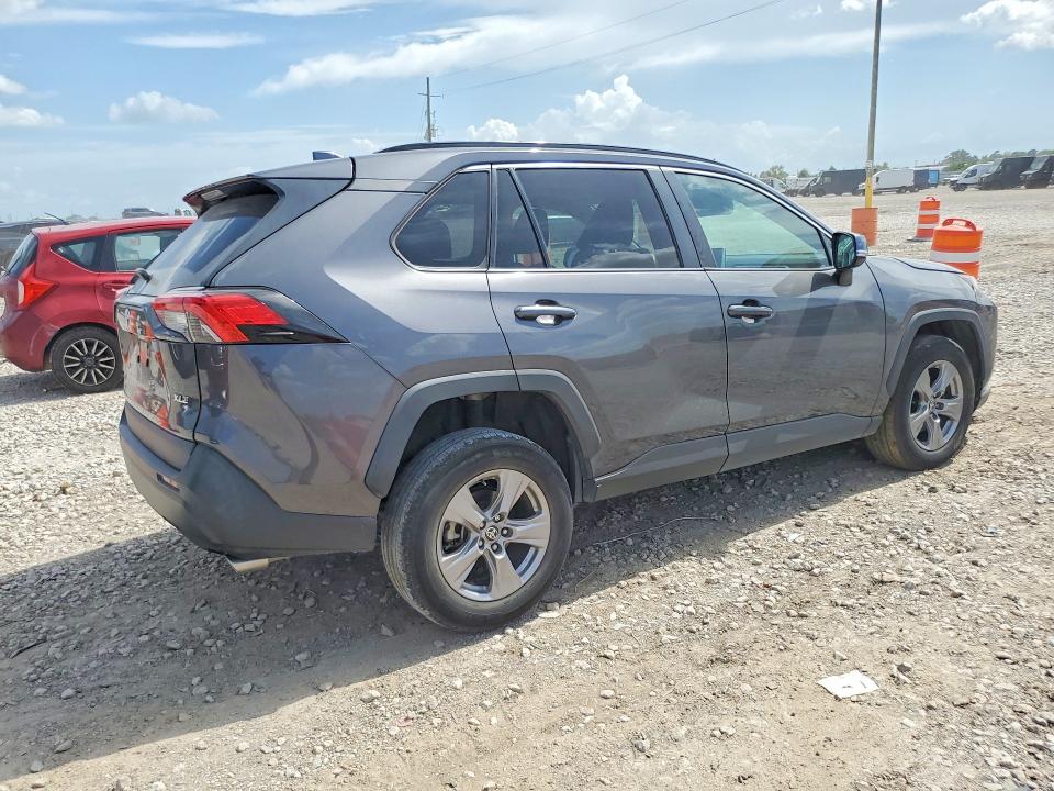 Photo 3 from auction – 2024 TOYOTA RAV4 with VIN 2T3W1RFV4RW303516
