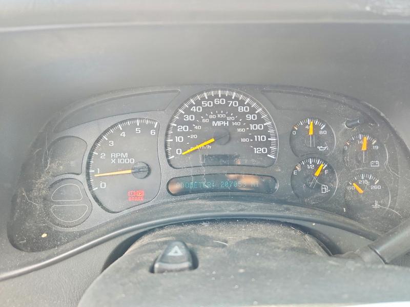 Photo 9 from auction – 2005 CHEVROLET SILVERADO with VIN 2GCEC19V551320895