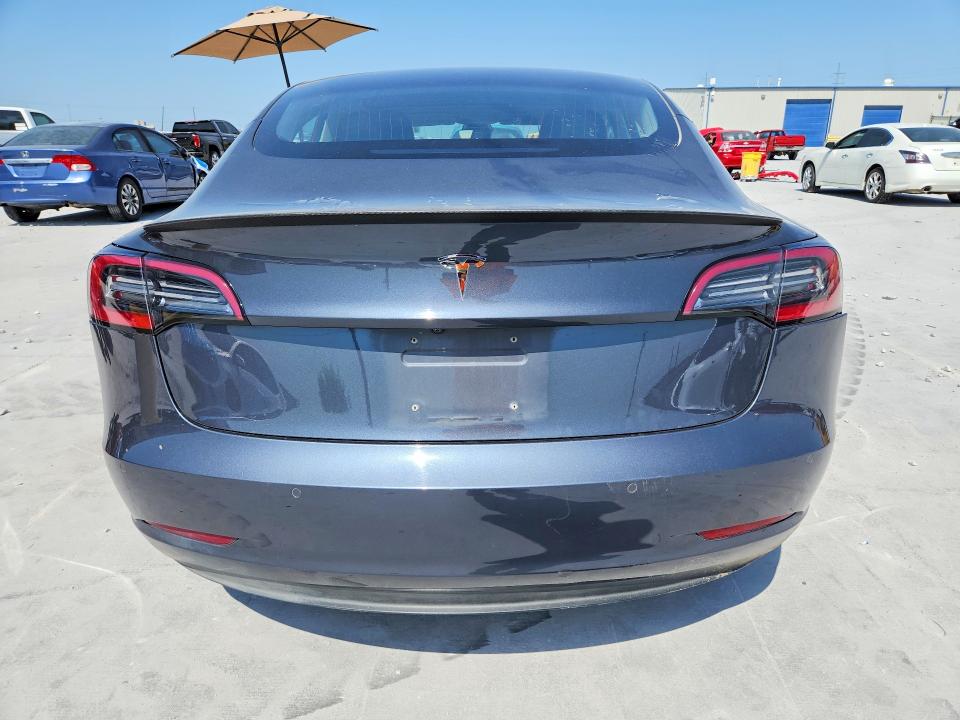 Photo 6 from auction – 2018 TESLA MODEL 3 with VIN 5YJ3E1EA5JF024013