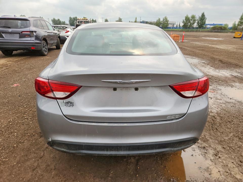 Foto 6 de la subasta – 2016 CHRYSLER 200 con VIN 1C3CCCFB4GN181085