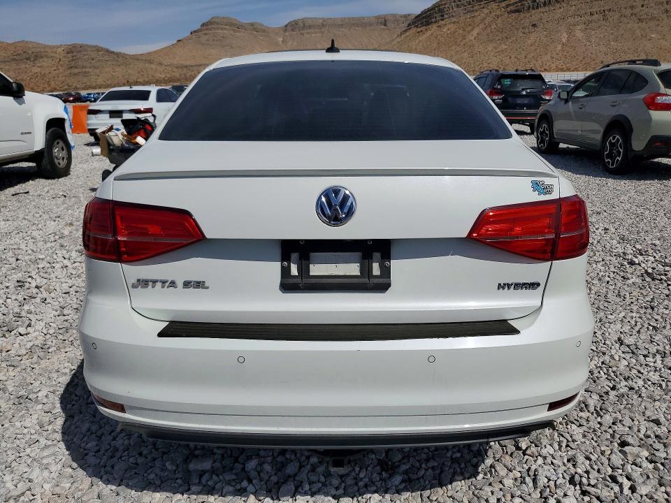 Photo 6 from auction – 2016 VOLKSWAGEN JETTA with VIN 3VW637AJ4GM340855