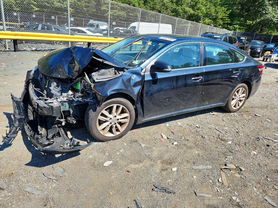 TOYOTA AVALON 2015 с VIN 4T1BK1EBXFU183312 - Снимка от търг