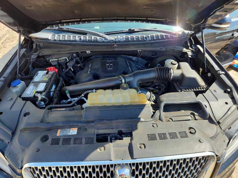 Photo 12 from auction – 2019 LINCOLN NAVIGATOR with VIN 5LMJJ2HT5KEL07299