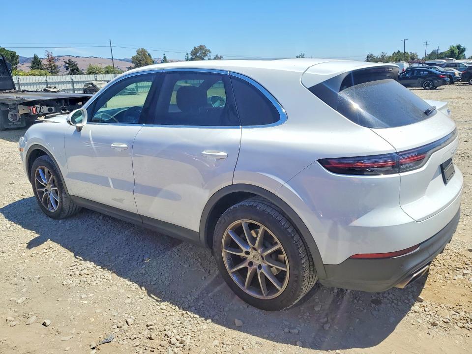 Photo 2 from auction – 2020 PORSCHE CAYENNE with VIN WP1AA2AY2LDA00546
