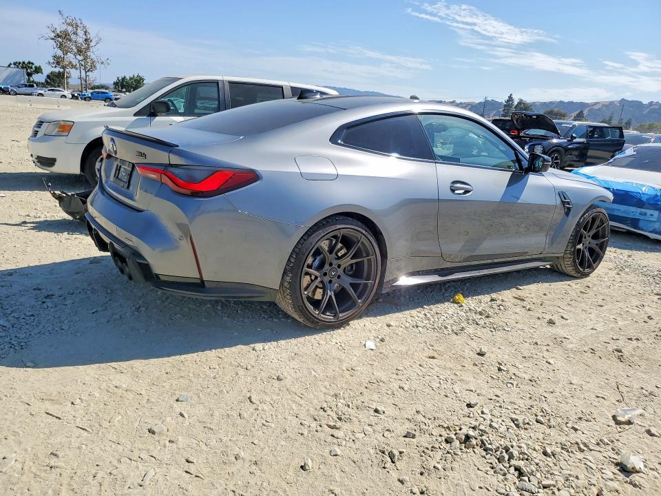 Фото 3 с аукциона – 2022 BMW M4 с VIN WBS33AZ09NCJ66576