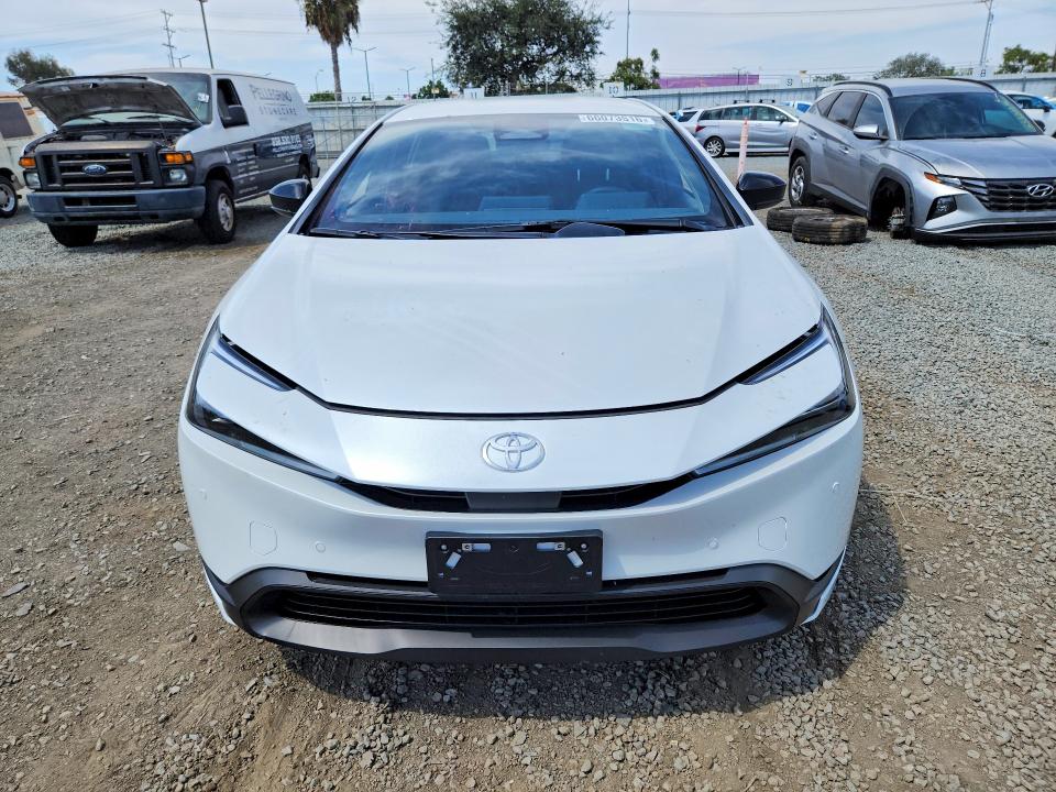 Photo 5 from auction – 2026 TOYOTA PRIUS with VIN JTDACAAU0T3080194
