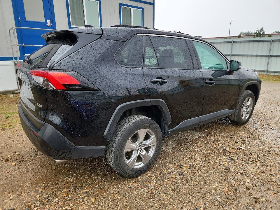 Photo 3 from auction – 2024 TOYOTA RAV4 with VIN 2T3W1RFV8RW323400