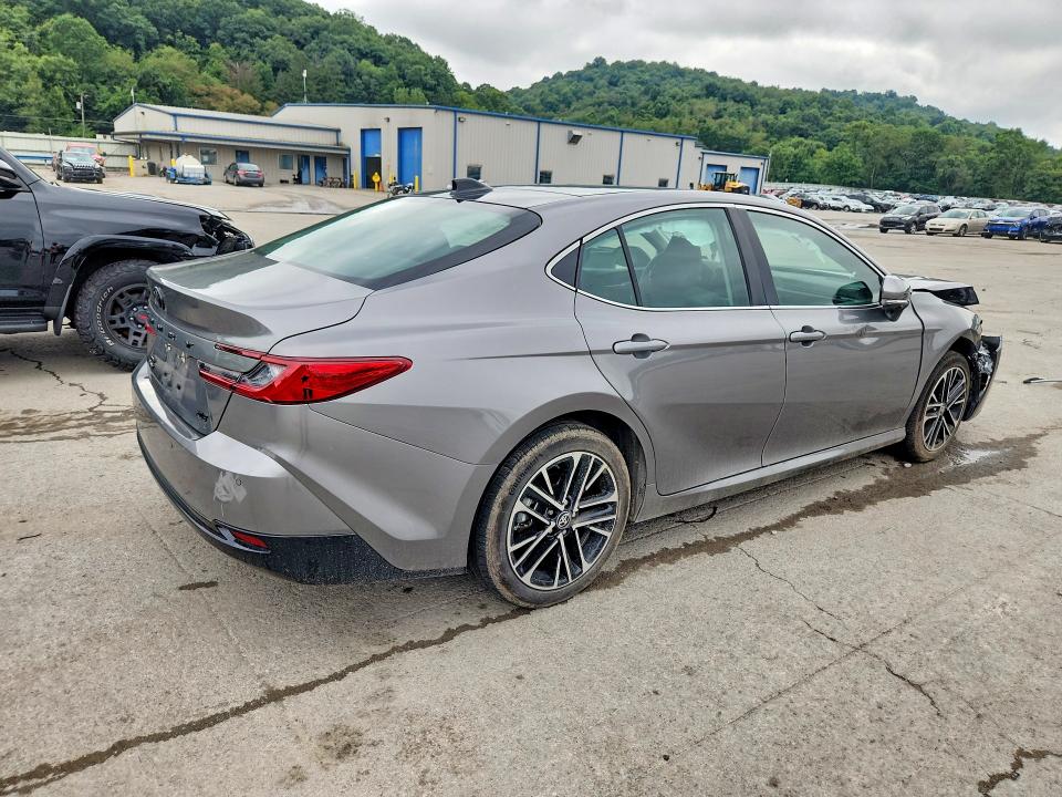 Photo 3 from auction – 2025 TOYOTA CAMRY with VIN 4T1DBADK3SU540804
