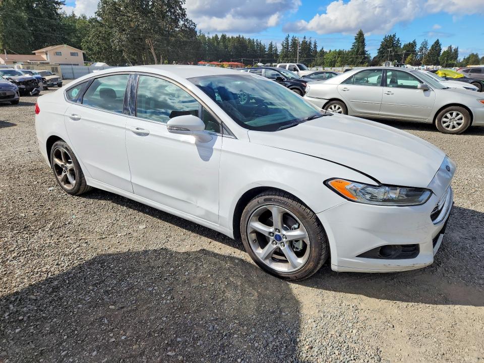 Снимка 4 от търг – 2016 FORD FUSION с VIN 3FA6P0T95GR260328