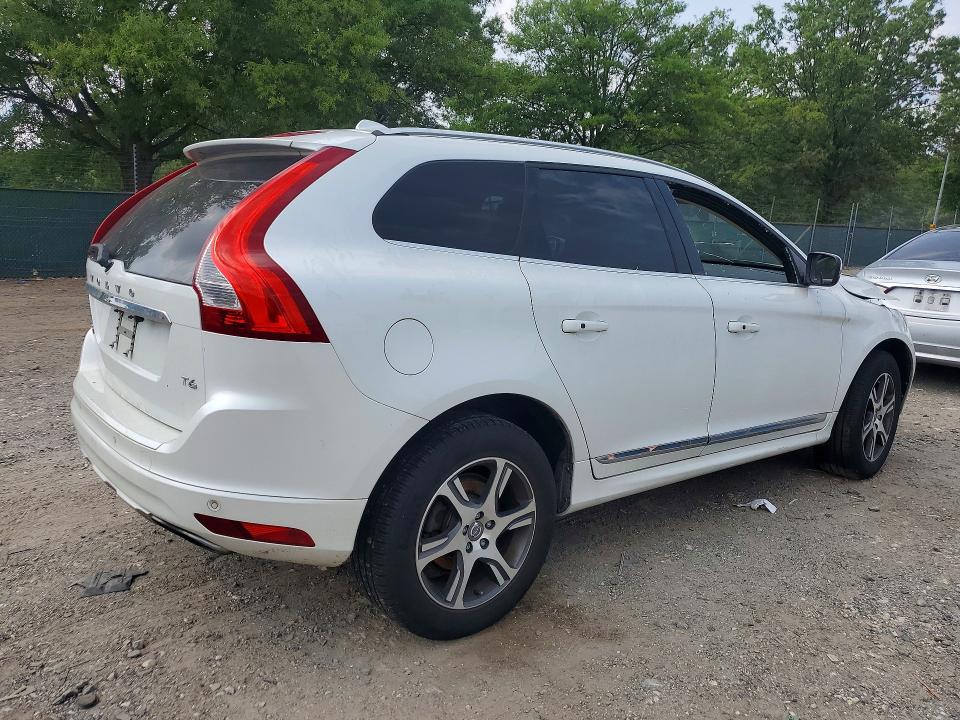 Photo 3 from auction – 2015 VOLVO XC60 with VIN YV449MDK0F2709161