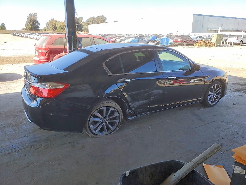 Photo 3 from auction – 2014 HONDA ACCORD with VIN 1HGCR2F59EA174461