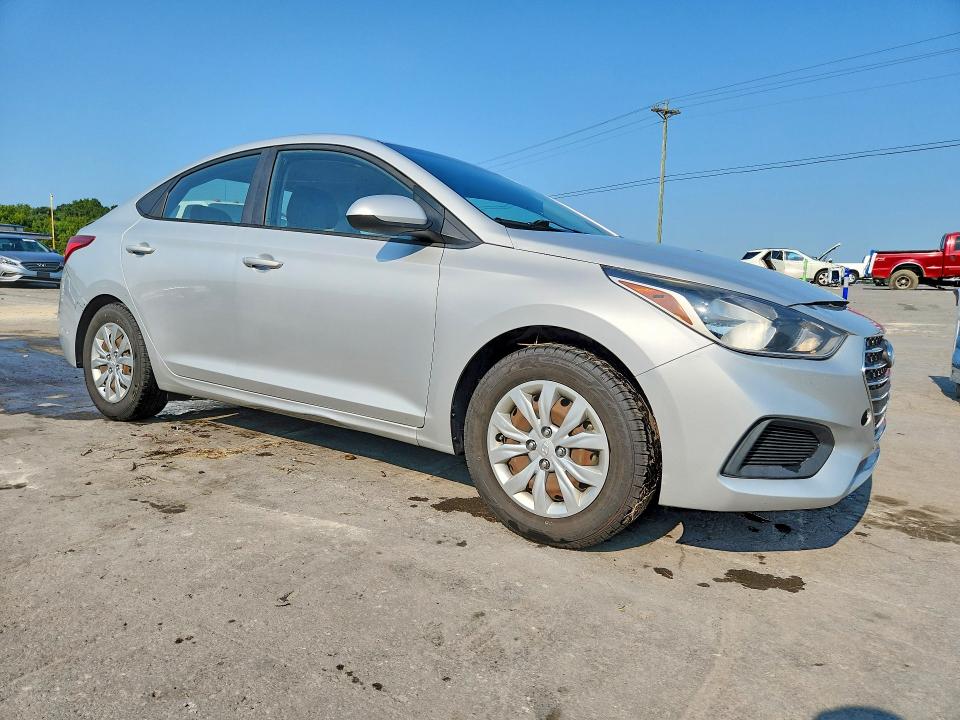Photo 4 from auction – 2019 HYUNDAI ACCENT with VIN 3KPC24A36KE038673