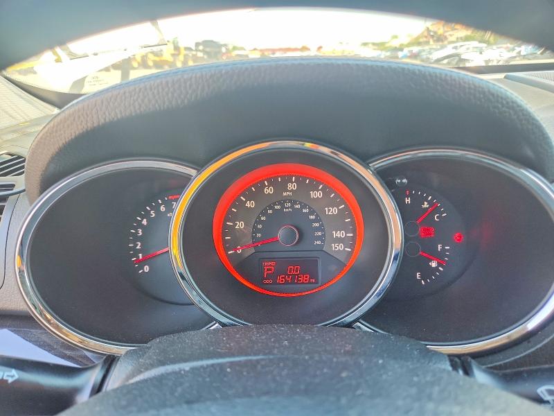 Photo 9 from auction – 2013 KIA SORENTO with VIN 5XYKWDA27DG396653