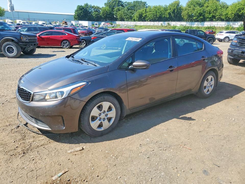 Фото 1 с аукциона – 2017 KIA FORTE с VIN 3KPFK4A7XHE150319
