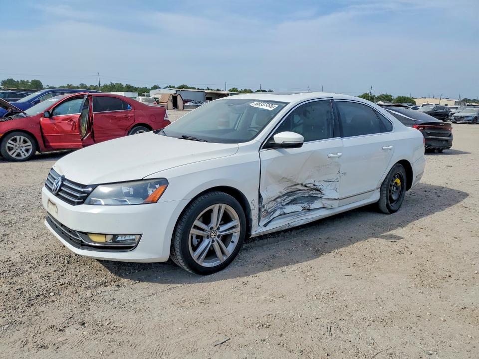 VOLKSWAGEN PASSAT 2015 with VIN 1VWBS7A36FC004711 - Photo from auction