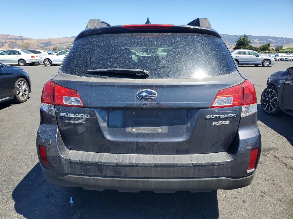 Photo 6 from auction – 2013 SUBARU OUTBACK with VIN 4S4BRBLC1D3225740