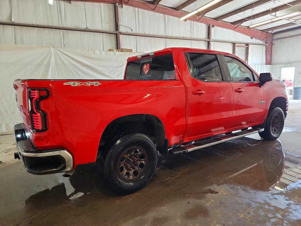 Photo 3 from auction – 2021 CHEVROLET SILVERADO with VIN 3GCUYDED5MG300132
