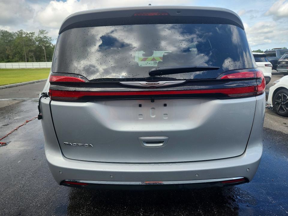 Photo 6 from auction – 2026 CHRYSLER PACIFICA with VIN 2C4RC1BGXTR235644
