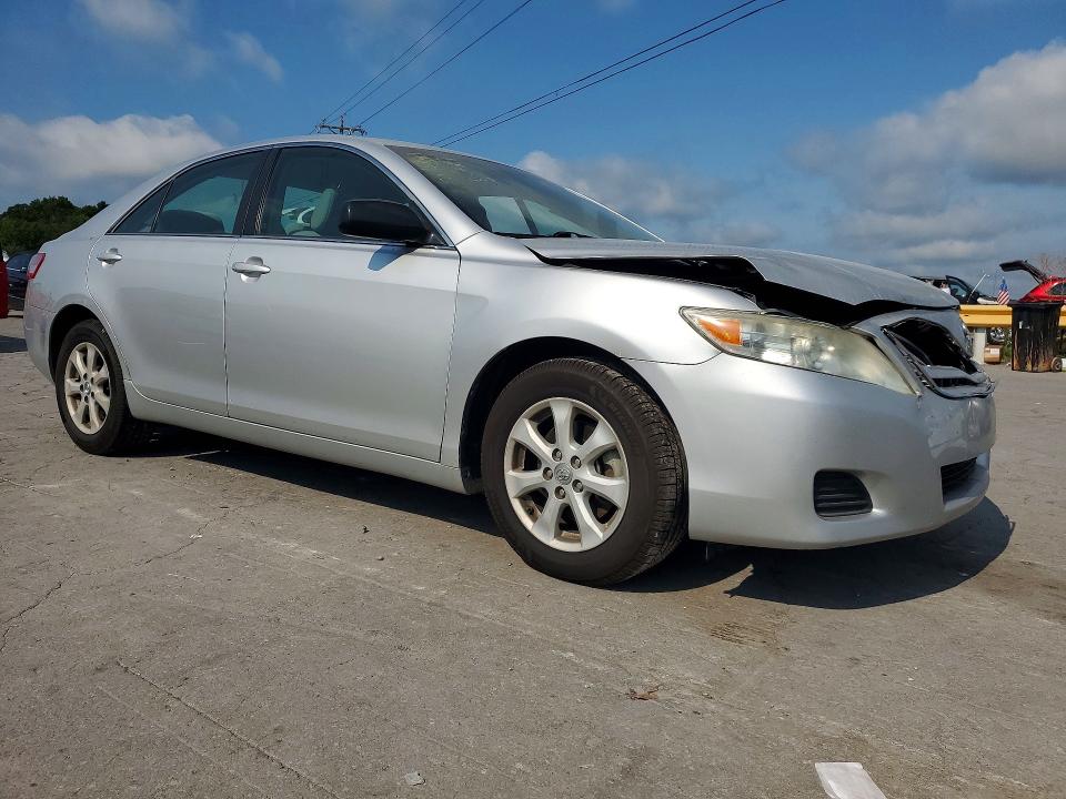 Photo 4 from auction – 2011 TOYOTA CAMRY with VIN 4T1BF3EK8BU747890
