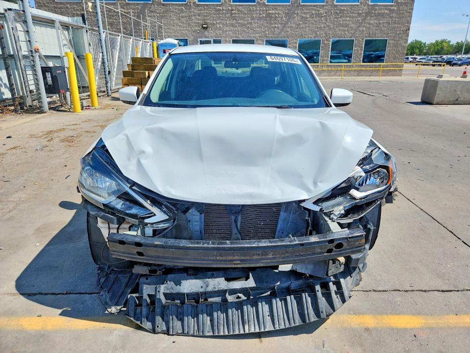Photo 5 from auction – 2017 NISSAN SENTRA with VIN 3N1AB7AP9HY231647